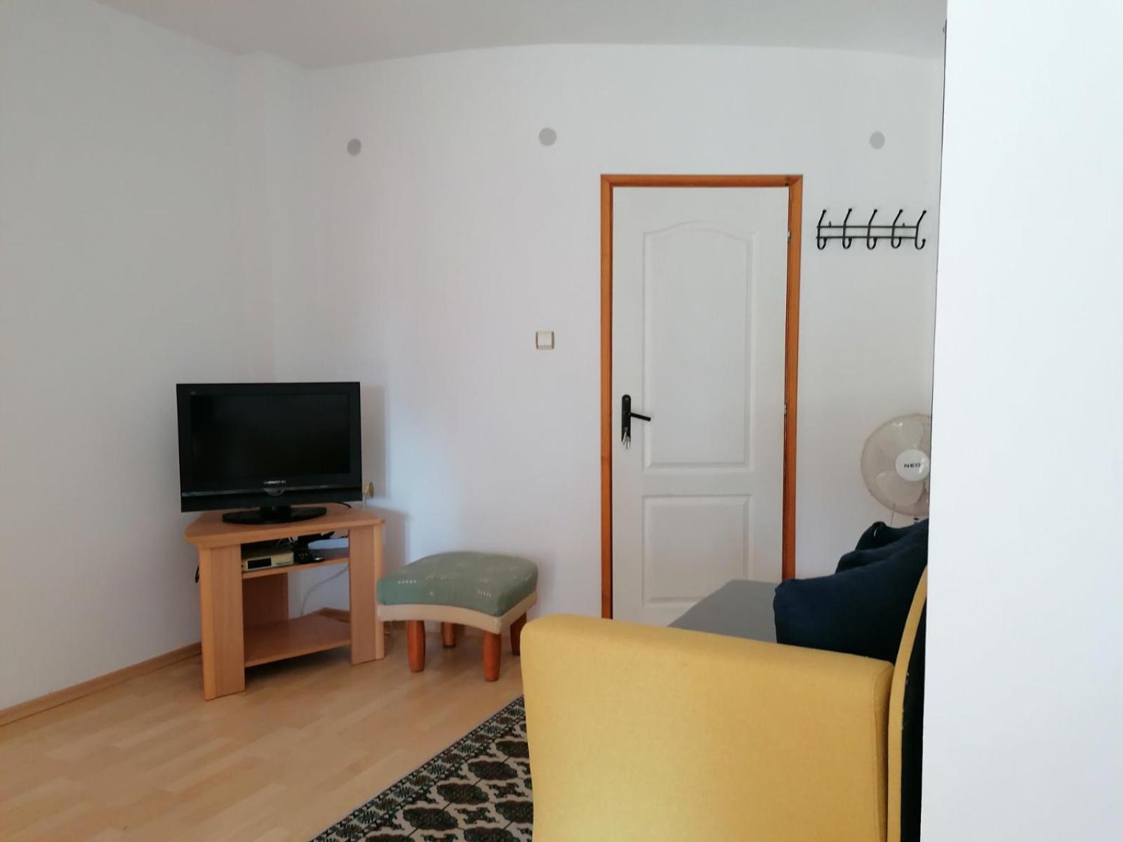 Guest House Sokratovi Obzor Buitenkant foto