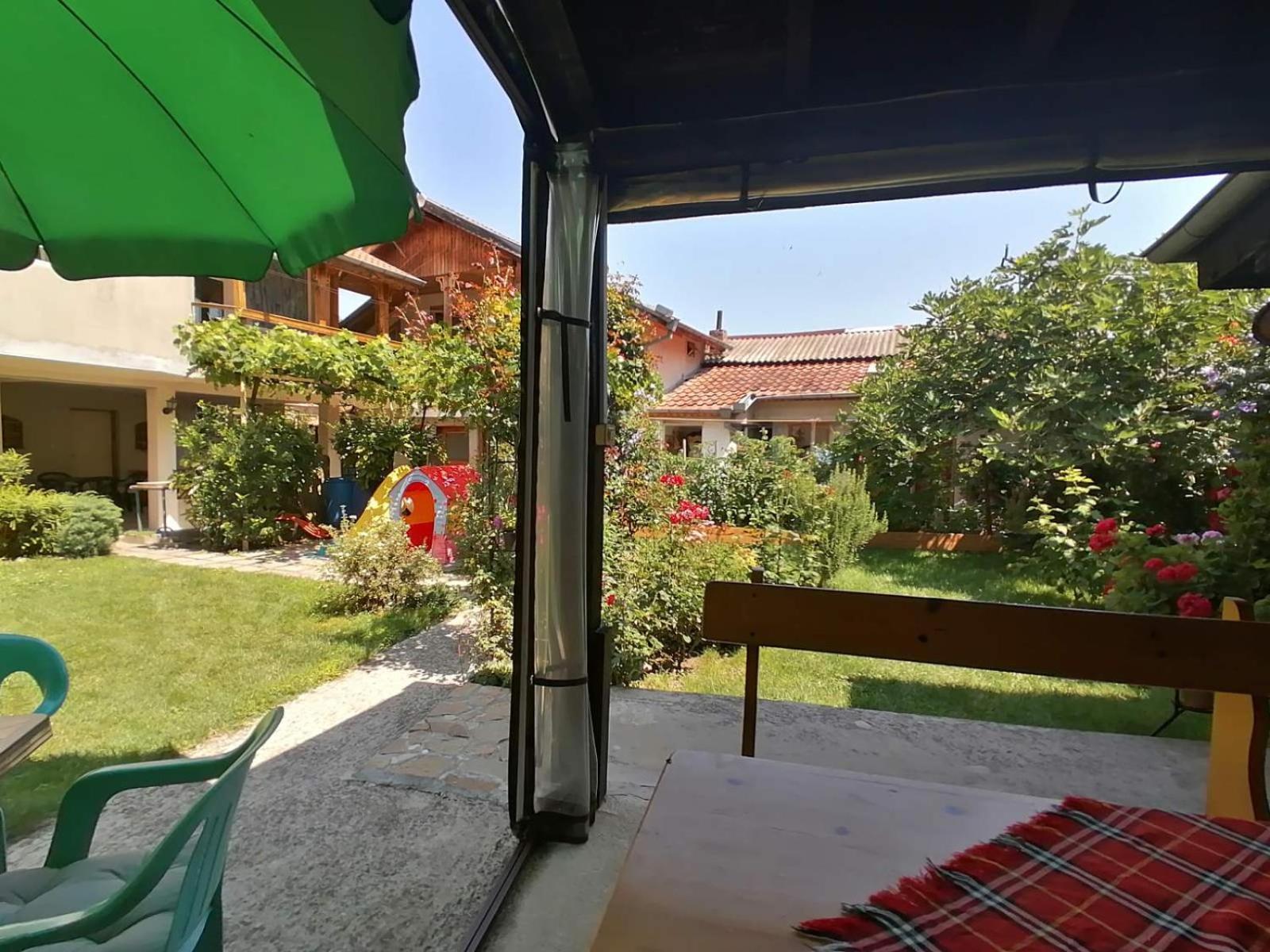 Guest House Sokratovi Obzor Buitenkant foto
